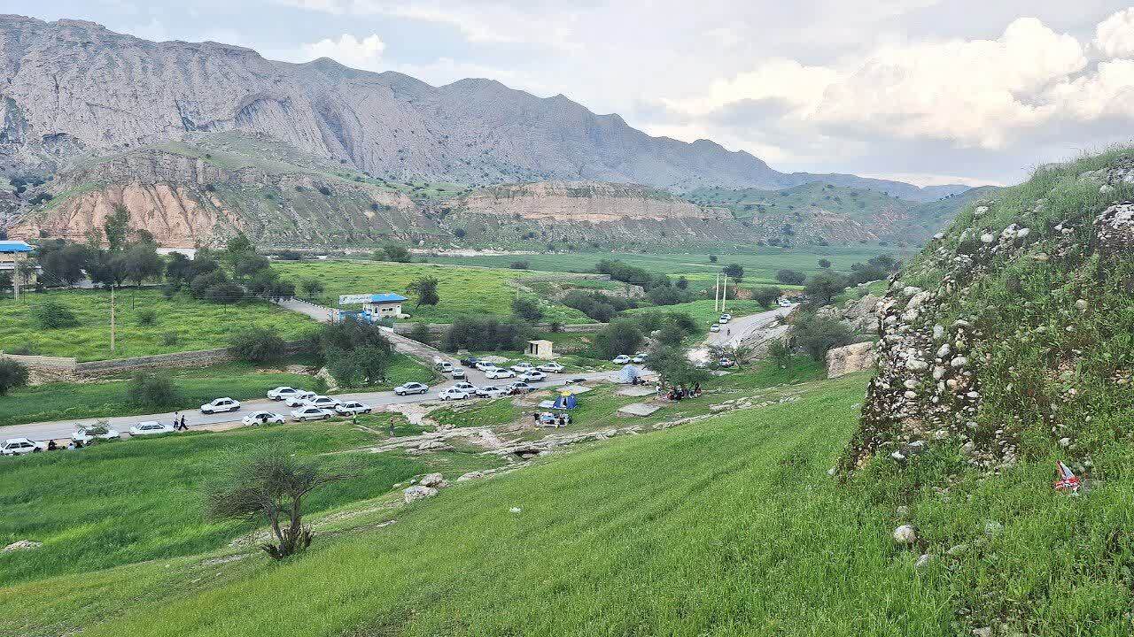 بهار لالى