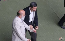 فرزند کوچک من معماری خوانده و فعلاً کاری ندارد