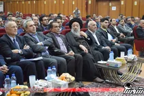 سرمایه گذاران را با رعایت حقوق اسلامی حمایت می کنیم