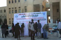 برپایی دیوار نوشت آزاد اندیشی انجمن اسلامی دانشجویان مستقل دانشگاه آزاد اسلامی واحد آبادان